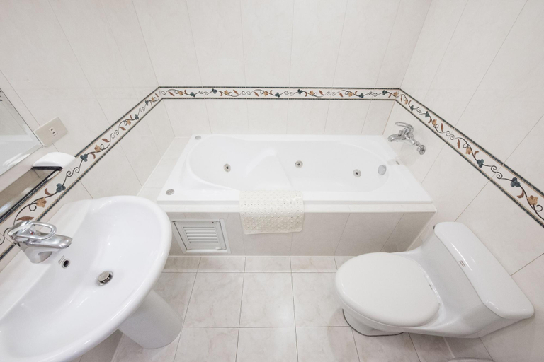 Bathroom 4, Hub Hotel - Zhongshan Branch, Taipei City