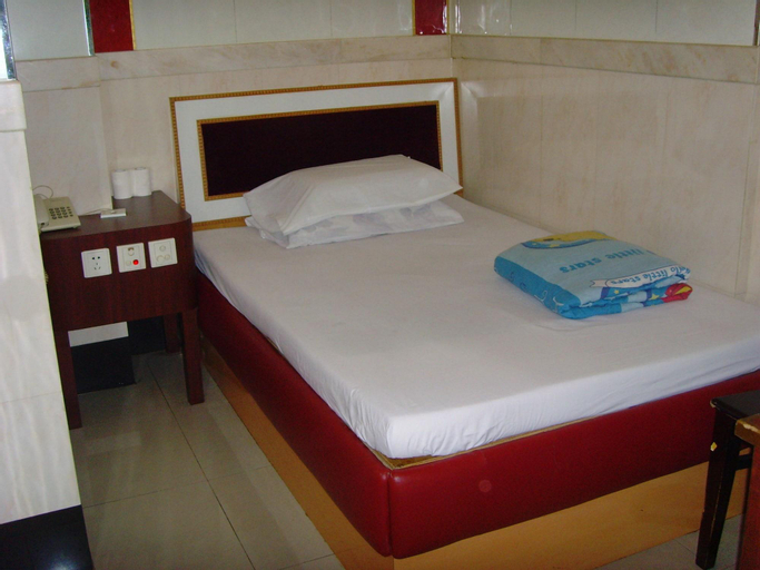 Bedroom 4, Long Yuen Hotel, Kowloon