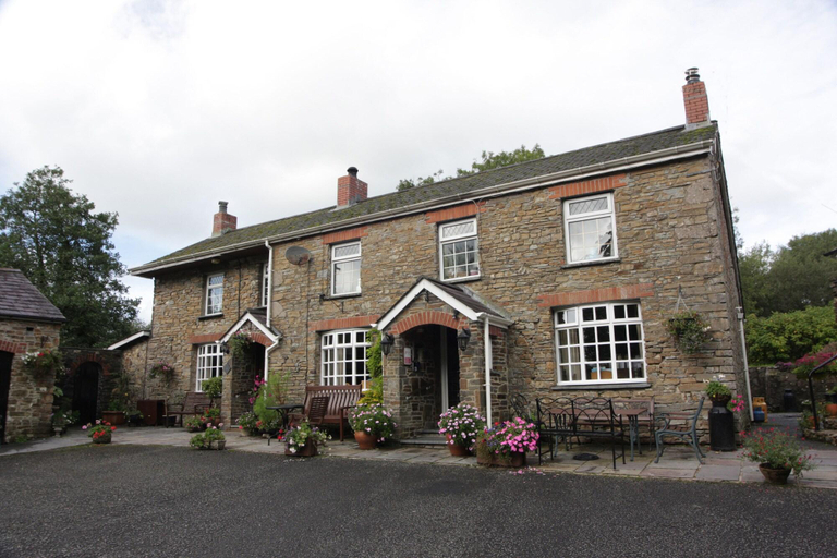 Exterior & Views 2, Fferm Y Felin, Carmarthenshire