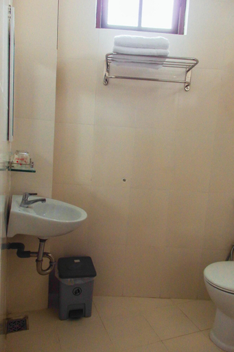 Bathroom 4, Ngoc Sinh Homestay, Da Nang