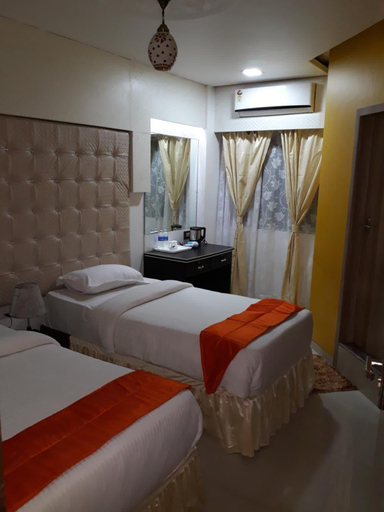 Bedroom 3, Setrac Orange, Thane