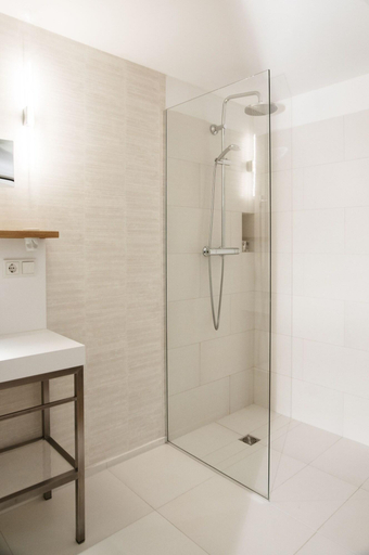 Bathroom 4, V-Hotel, Bonn