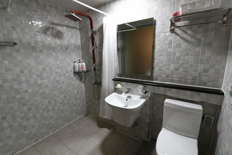 Bathroom 5, Hotel Yaja Jecheon Station, Jecheon