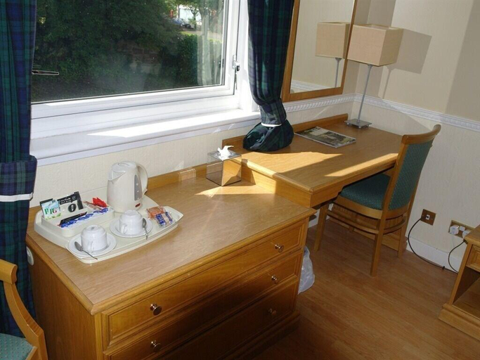 Bathroom 4, Gleniffer Hotel, Renfrewshire