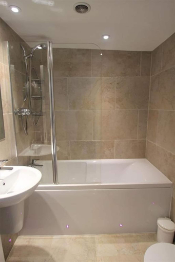 Bathroom 5, Marazion Hotel, Cornwall