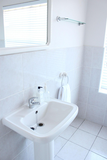 Bathroom 5, Saffron House Guesthouse, City of Cape Town