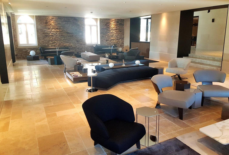 Public Area 2, Etoile de Pompadour, Corrèze