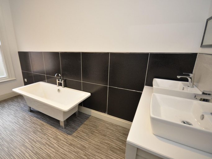 Bathroom 4, The Chapel House Hotel, North Yorkshire