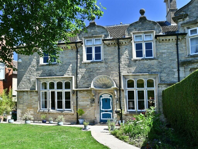 Exterior & Views 3, Heritage Bed & Breakfast, Wiltshire