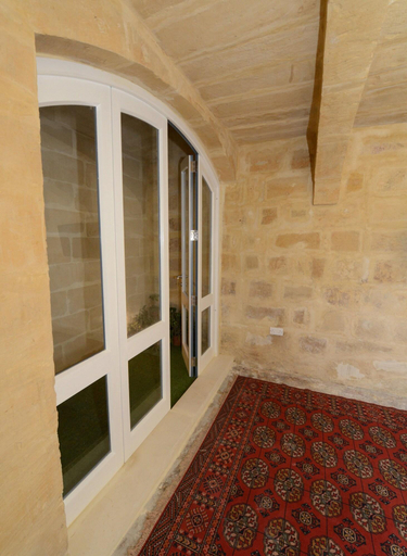 Public Area 5, Paulos Valletta