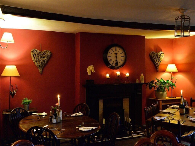 Food & Drinks 5, The Castle Arms Inn, North Yorkshire