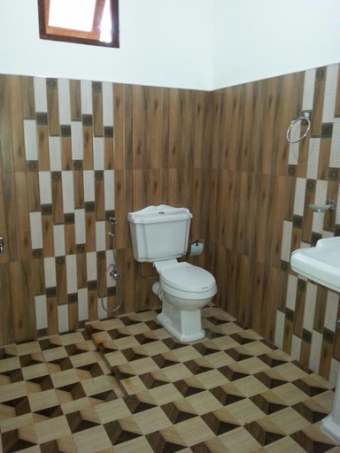 Bathroom 4, Winmi Resort, Palugaswewa