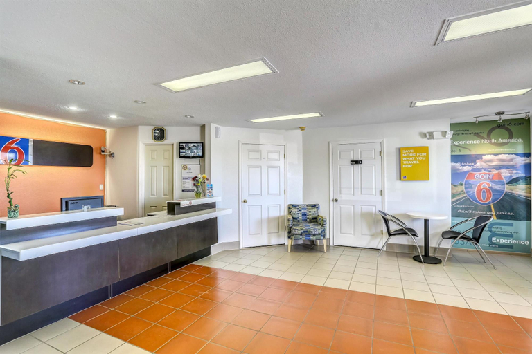 Public Area 2, Motel 6 Dickson, TN, Dickson