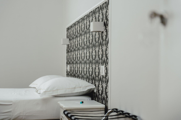 Bedroom 3, Elysium R&B, Messina