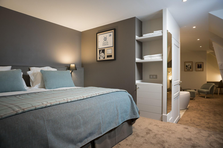 Bedroom 3, Grand Slam, Eure