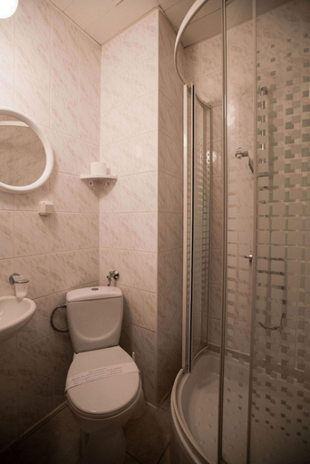 Bathroom 5, Hotel Kapitan, Szczecin