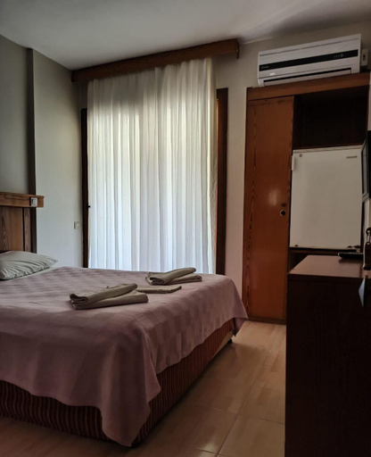 Bedroom 4, Akpinar Otel Cesme, Çeşme
