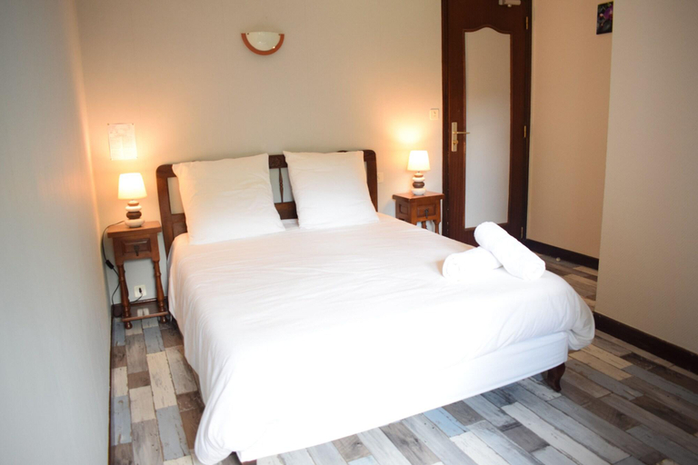 Bedroom 3, Source de la vallee, Corrèze