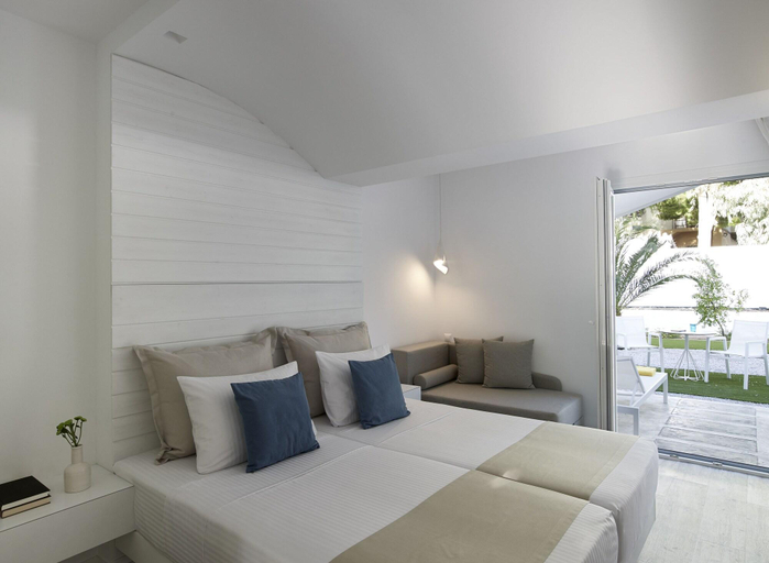 Bedroom 2, Kouros Seasight, North Aegean