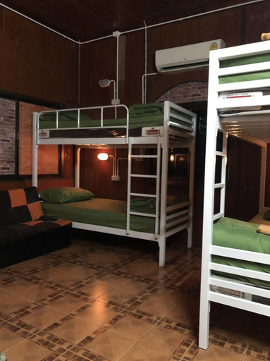 Public Area 1, Sunshine Home - Hostel - Adults Only, Ko Phangan
