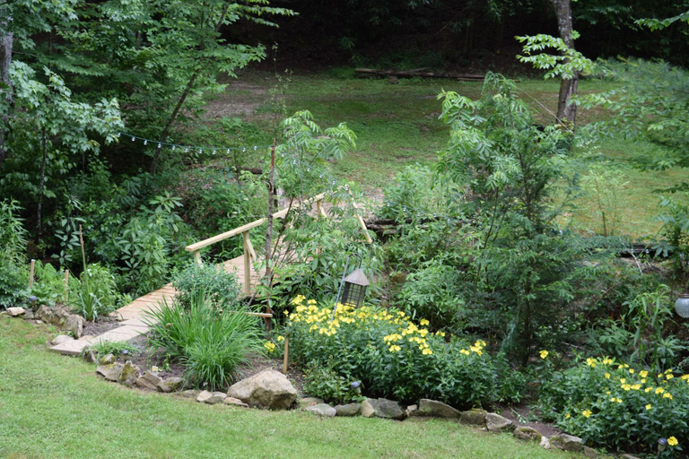 Bedroom 2, Creekside Paradise Bed and Breakfast, Graham