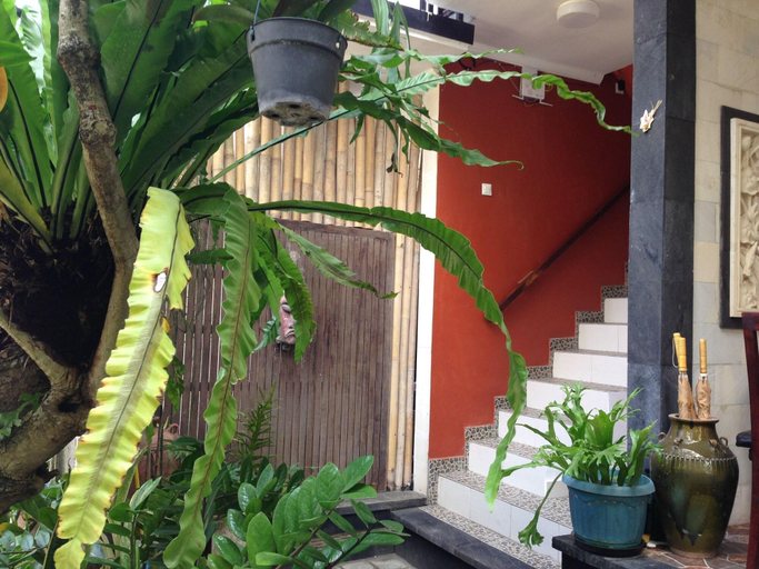 Exterior & Views 3, Double N Guesthouse, Denpasar