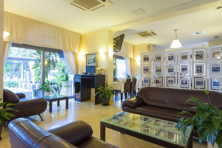 Public Area 3, Hotel Milenij, Makarska
