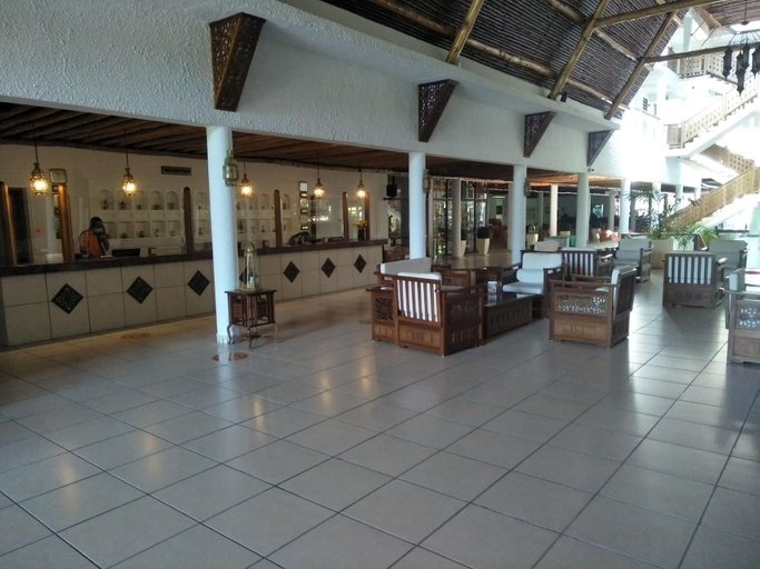 Public Area 3, Travellers Beach Hotel & Club, Kisauni
