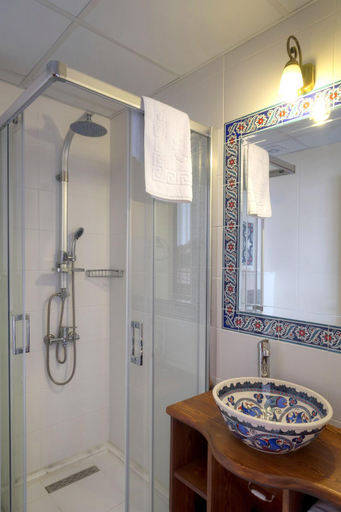 Bathroom 5, Hotel Mary's House, Selçuk