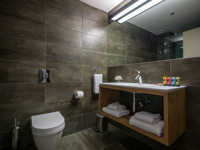 Bathroom 5, La Cappella Hotel