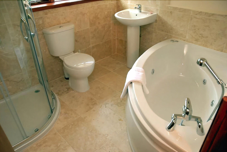 Bathroom, Hopbine House, Herefordshire