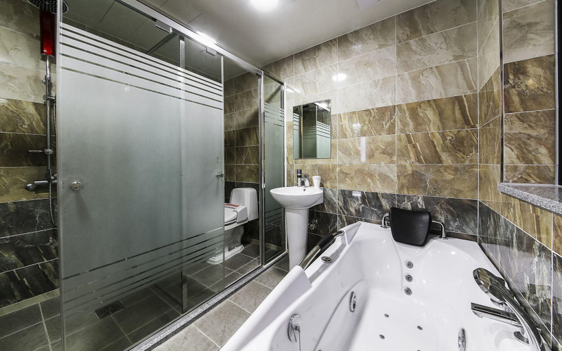 Bathroom 4, Ulsan Mugeodong Time, Ulju