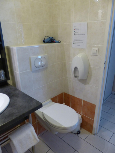 Bathroom 4, Hotel Anjou à l'Océane, Maine-et-Loire