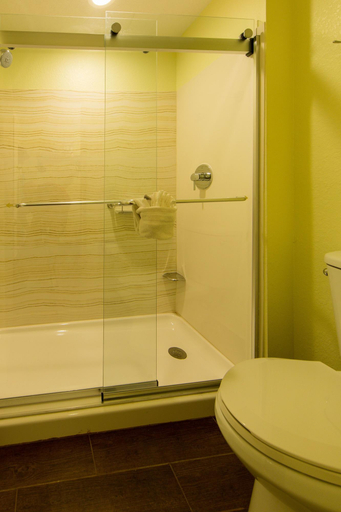 Bathroom 4, The Flagler Inn, Saint Johns