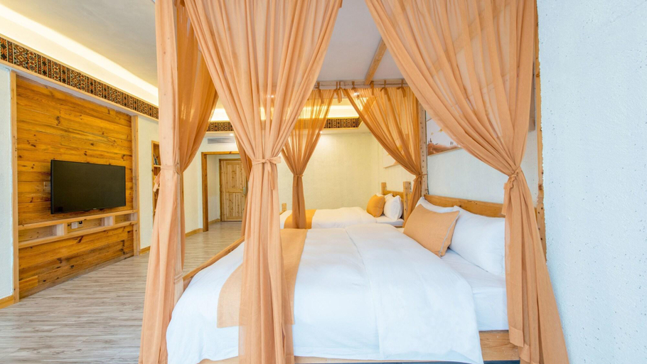 Bedroom 3, Floral Hotel Fenghuang Huercaowu, Xiangxi Tujia and Miao