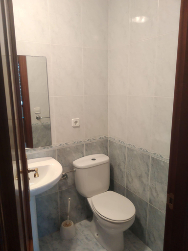 Bathroom 3, Hostal El Viejo Galeón, Pontevedra