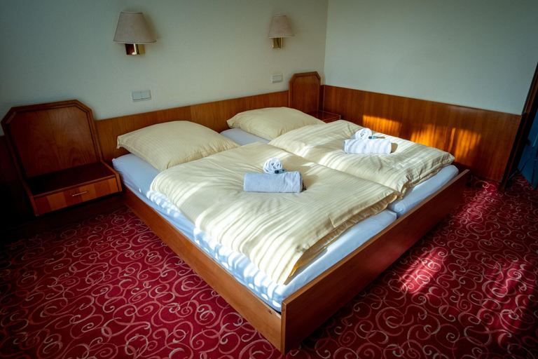 Bedroom 3, Hotel Schomacker, Osterholz