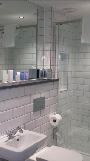Bathroom 5, The Gannet Inn, Cornwall