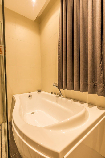 Bathroom 4, Q Hotel, Jiangmen