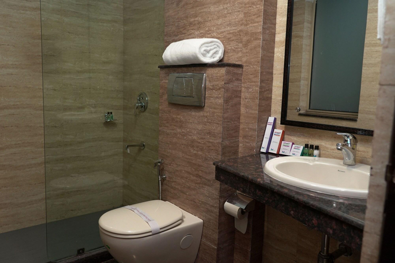 Bathroom 4, Mint Metropolitan Grand, Gautam Buddha Nagar