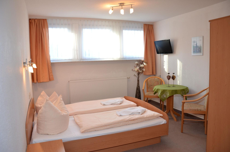 Bedroom 3, Hotel Vierenstraße, Erzgebirgskreis