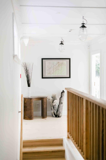 Public Area 3, The Pear Orchard Lodge, Tasman
