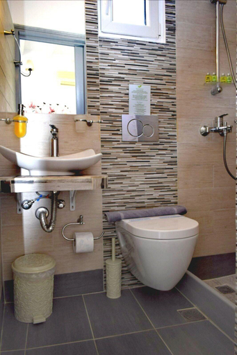 Bathroom 5, Tinos Heritage Plateia, South Aegean