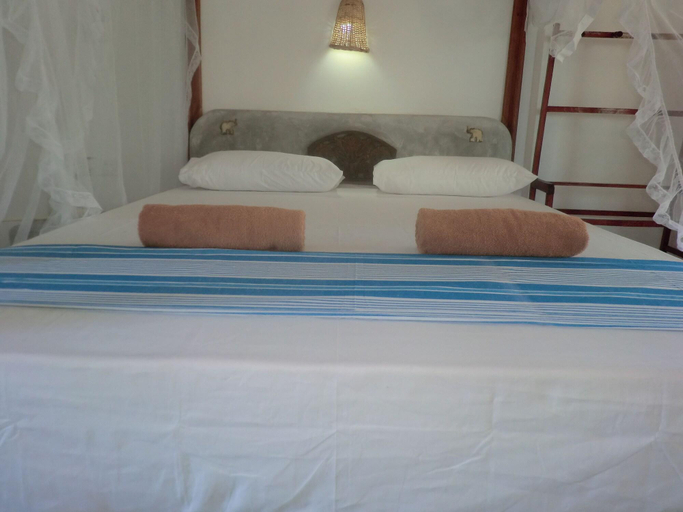 Bedroom 3, Peacock Wings Guest House, Weligama