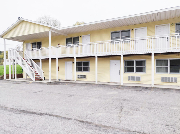 Exterior & Views, Countryside Inn, Schoharie