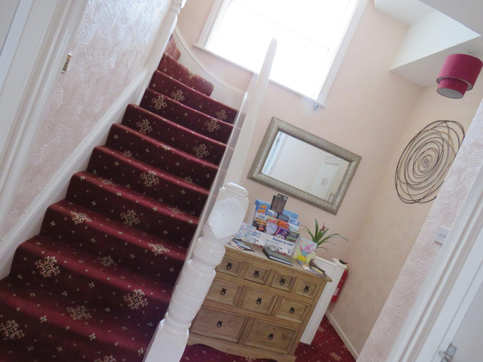 Public Area 2, The Heidi Bed & Breakfast, Sefton
