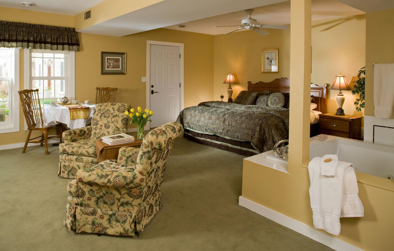 Public Area 3, Goldmoor Inn, Jo Daviess