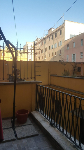 Exterior & Views, Candia Rooms, Rome