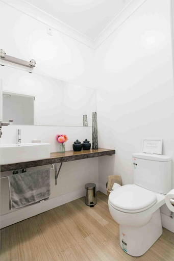 Bathroom 4, The Pear Orchard Lodge, Tasman