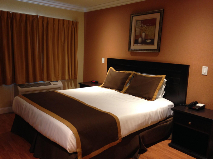Bedroom 3, Monterey Surf Inn, Monterey